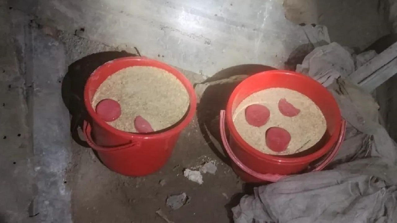মুন্সিগঞ্জে পরিত্যক্ত বাড়ি থেকে ককটেল উদ্ধার