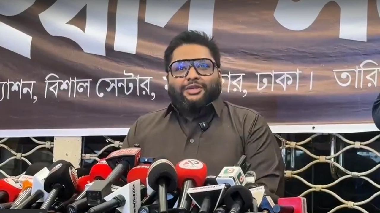 সিন্ডিকেটের নির্যাতনে ব্যবসা বন্ধ করে বিদেশ চলে যাচ্ছেন নবীন পাঞ্জাবির মালিক