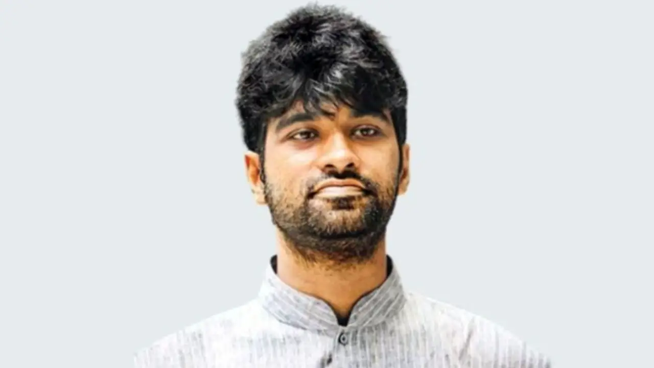 নতুন রাজনৈতিক প্ল্যাটফর্মে যোগ দিলেন মেঘমল্লার বসু
