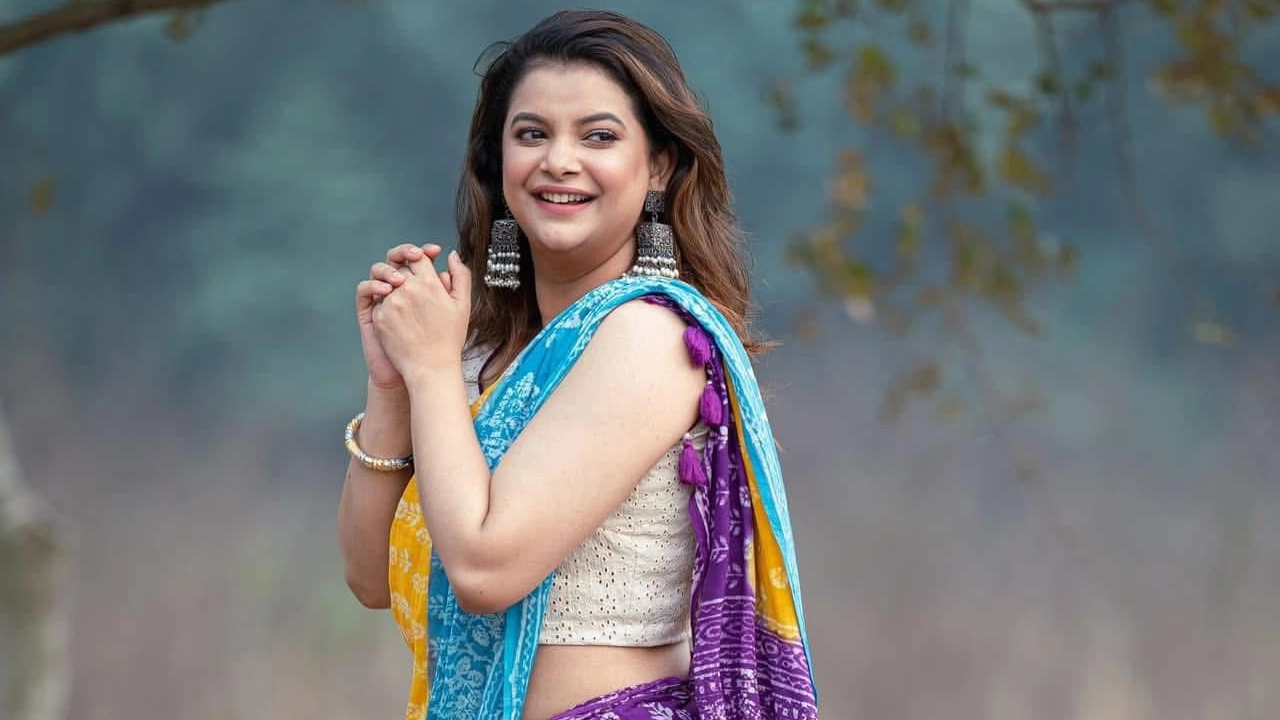 ভোট ঘিরে ভাইরাল শবনম ফারিয়ার ফেসবুক পোস্ট