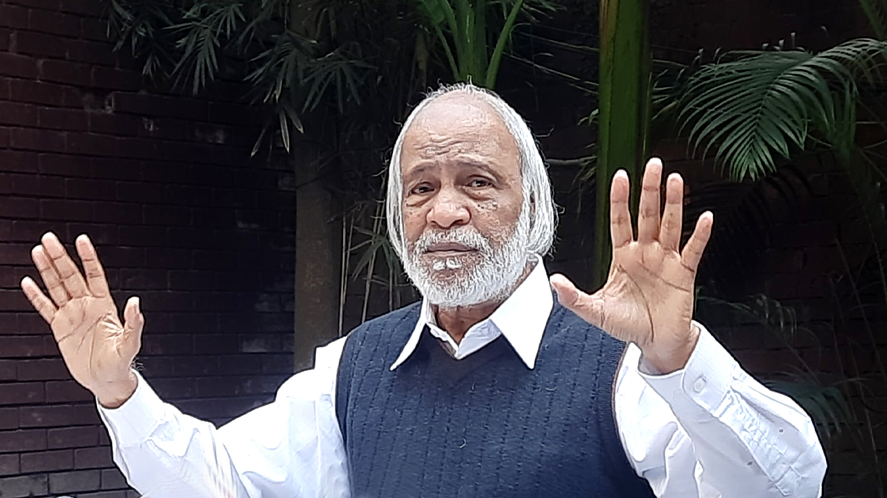 বুকে ব্যথা নিয়ে সিসিইউতে বিএনপির স্থায়ী কমিটির সদস্য ড. মঈন খান