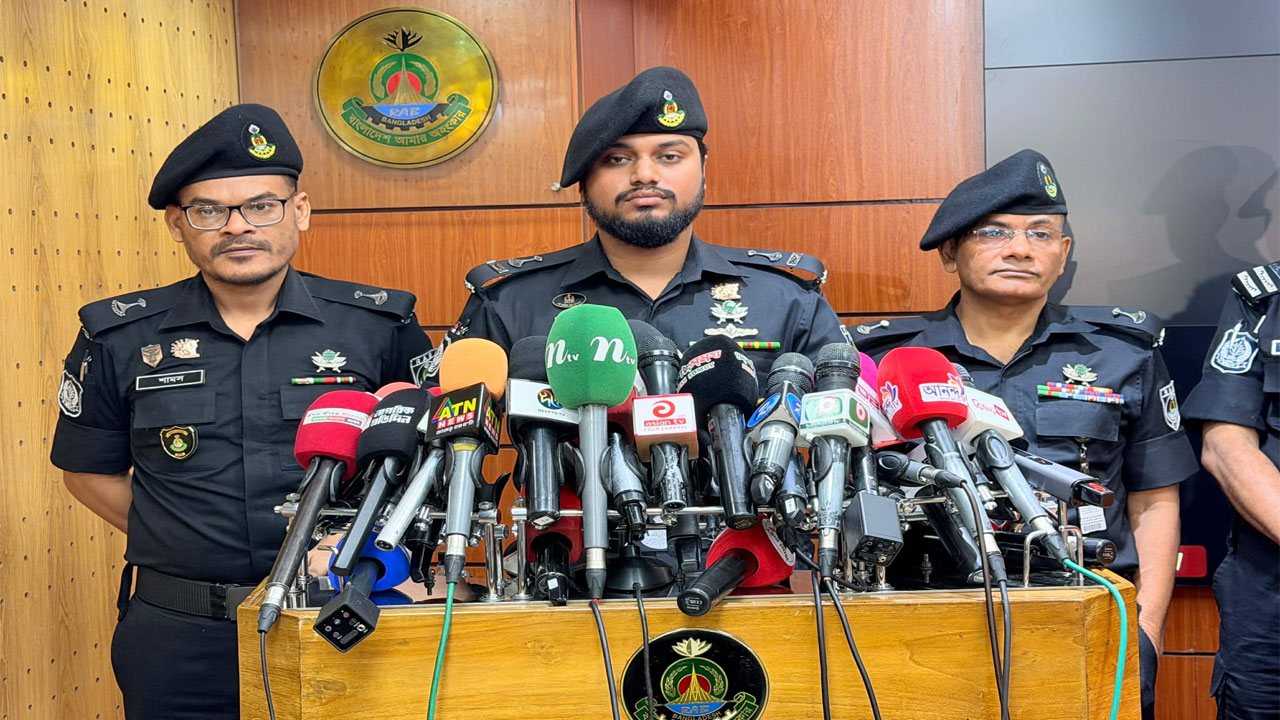 গেটম্যানের দায়িত্বে অবহেলার কারণেই কুমিল্লায় ট্রেন দুর্ঘটনা: র্যাব