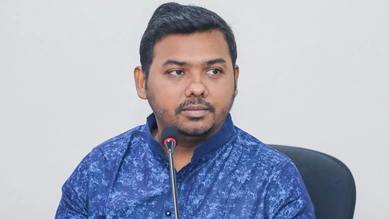 এনসিপির যুগ্ম আহ্বায়ক সারোয়ার তুষার। ছবি: সংগৃহীত