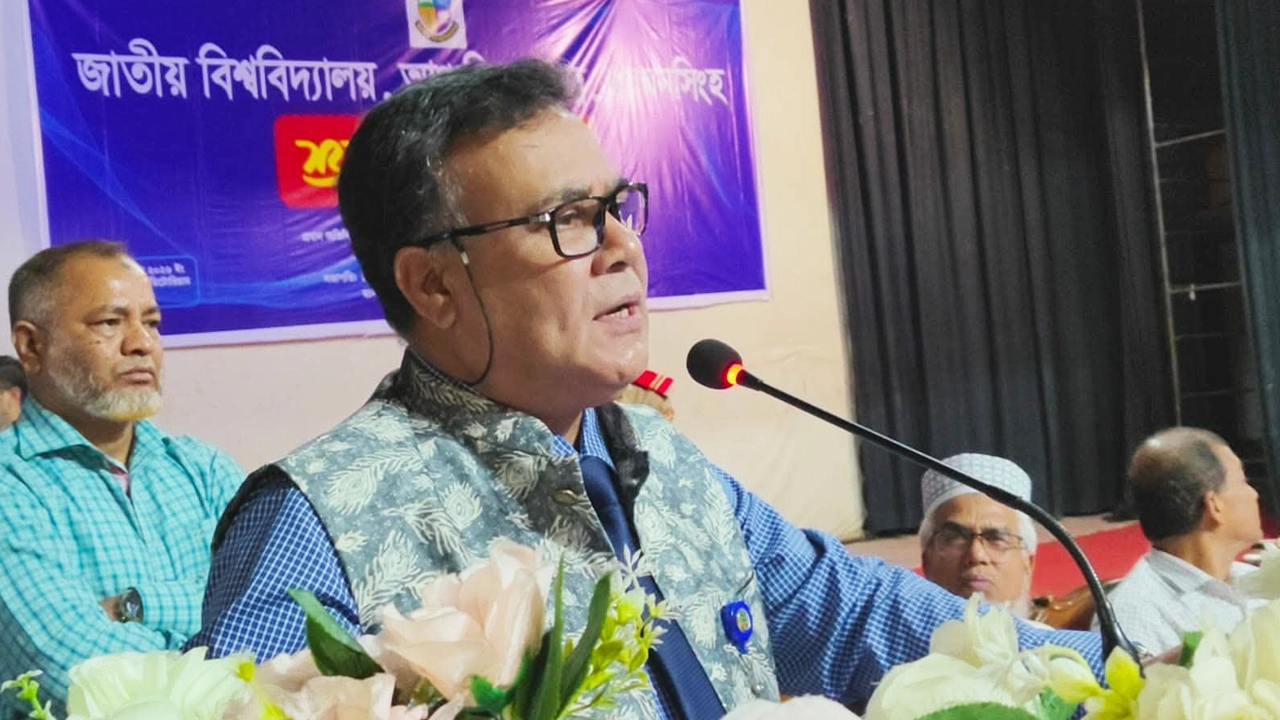 ময়মনসিংহে জাতীয় বিশ্ববিদ্যালয়ের আঞ্চলিক কার্যালয়ের উদ্বোধনী অনুষ্ঠানে উপাচার্য অধ্যাপক ড. এ এস এম আমানুল্লাহ। ছবি: এশিয়া পোস্ট