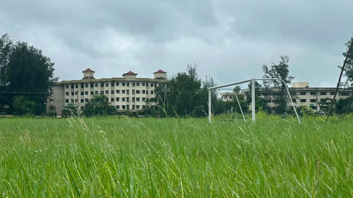 নোবিপ্রবির কেন্দ্রীয় খেলার মাঠ বেহাল