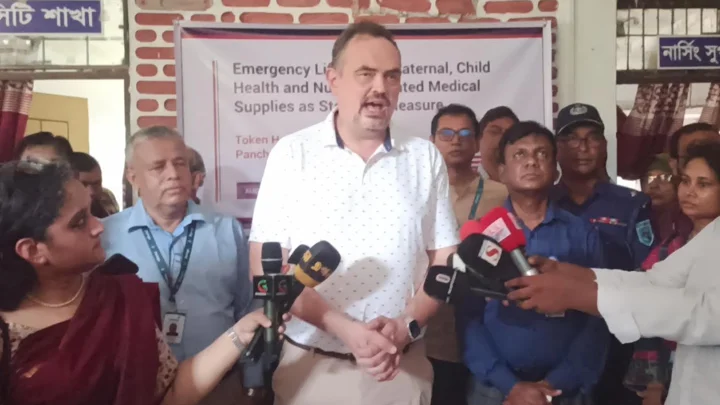বাংলাদেশকে ২৯ কোটি টাকার চিকিৎসা সরঞ্জাম দিচ্ছে যুক্তরাষ্ট্র