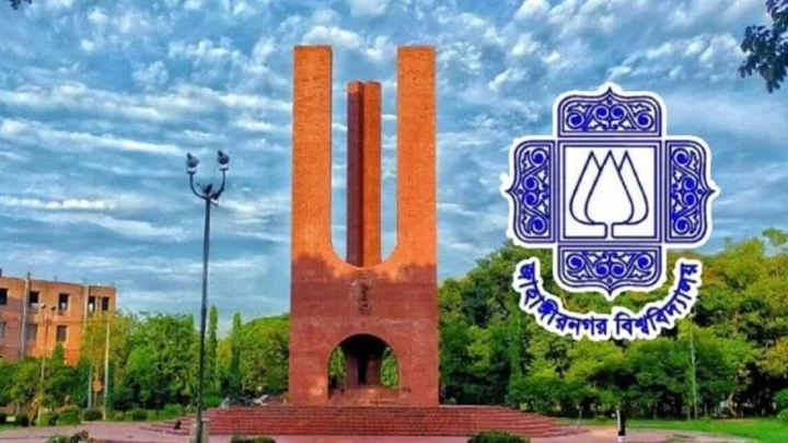 নিরাপত্তার নামে নারী শিক্ষার্থীদের চলাচলে বিধিনিষেধ প্রত্যাহারের দাবি