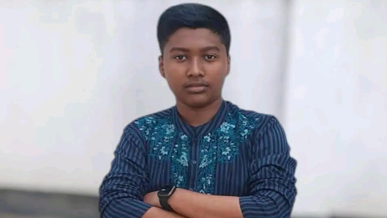 কুষ্টিয়া জিলা স্কুলের সিমন যশোর বোর্ডে প্রথম