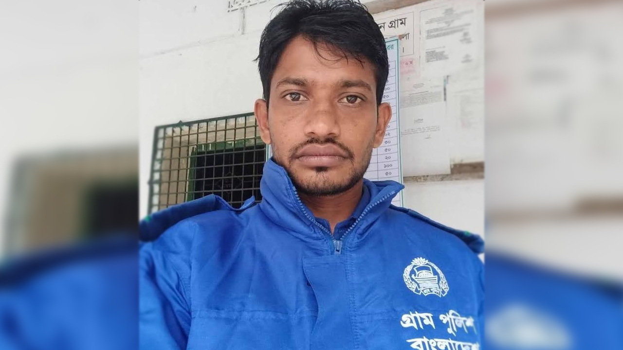 ইয়াবাসহ গ্রামপুলিশ গ্রেপ্তার