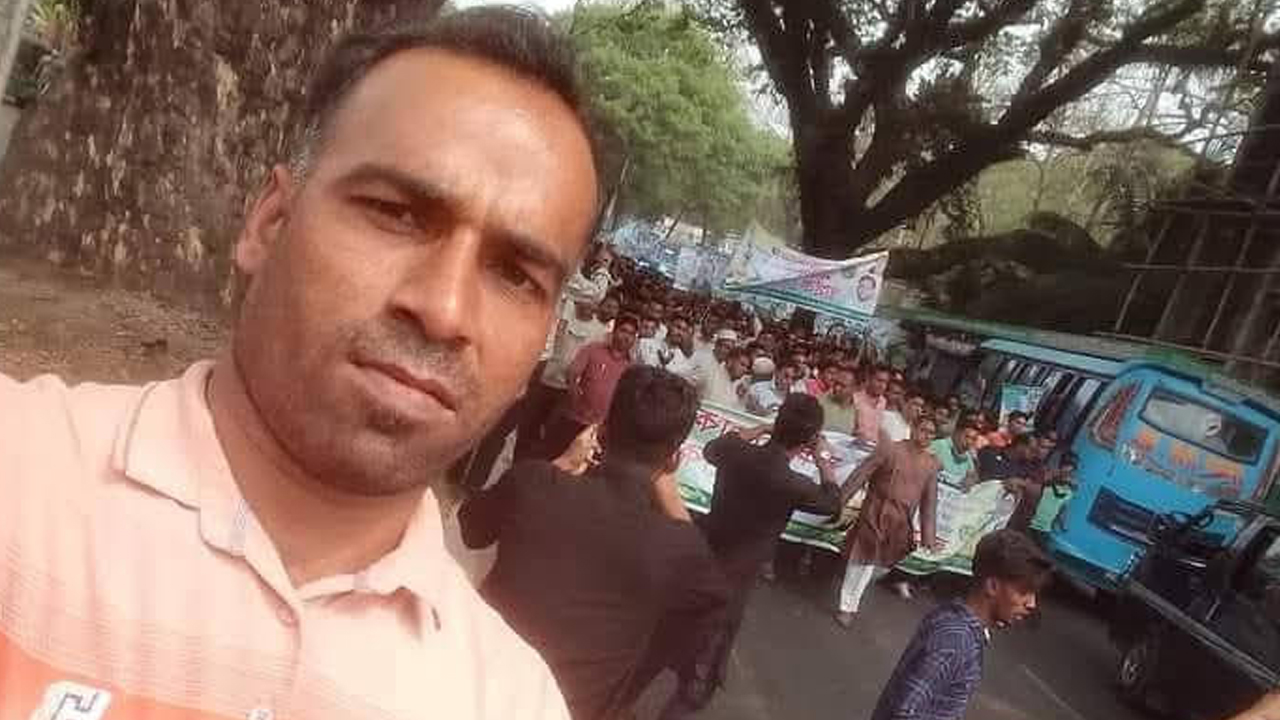 দুই গাড়ির মাঝে পড়ে প্রাণ গেল যুবদল নেতার