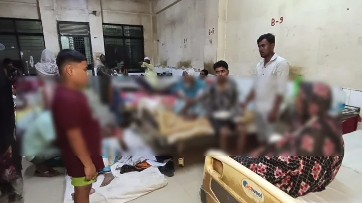 নোয়াখালীতে প্রবাসীর বিয়ে বাড়িতে হামলা-ভাঙচুর, আহত ৮
