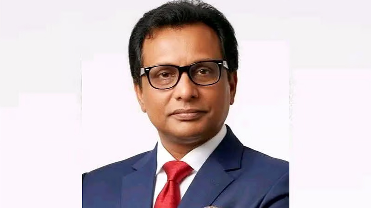 ‘হেতের বিরুদ্ধে ১৪৪ ধারা জারি, পাইলে ধরি নিয়ে আসমু’ ফেসবুক মন্তব্যকারীকে এমপি