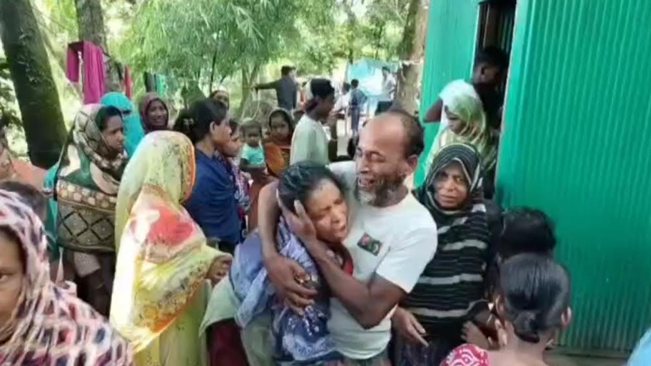 ‘ডিউটি শেষ কইরা আইসা দেখি মেয়ে ঘরের আড়ার সঙ্গে ঝুলছে’