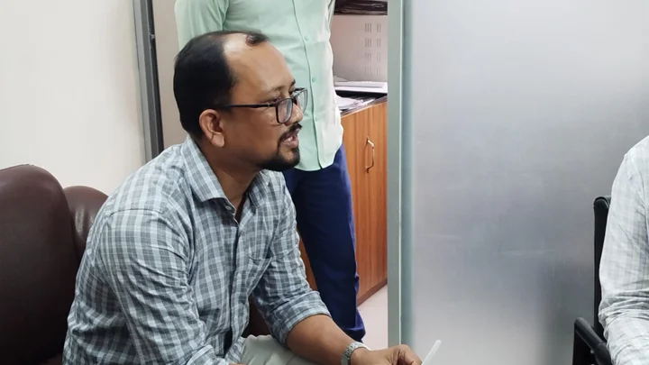 মাউশিতে তদবির করতে এসে ‘ভুয়া বিসিএস কর্মকর্তা’ আটক
