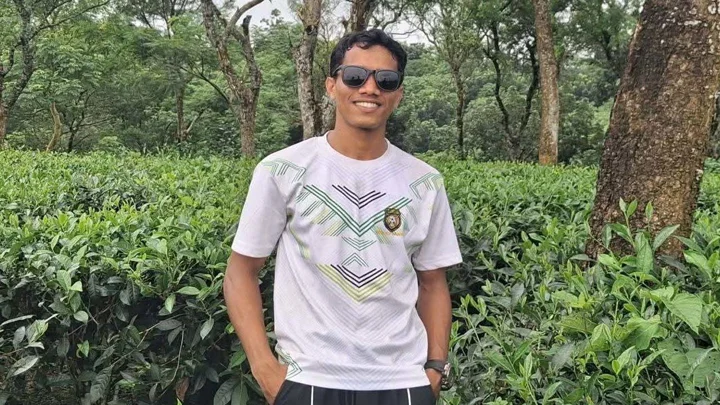 ব্যানার টাঙাতে গিয়ে বিদ্যুৎস্পৃষ্টে চবি শিক্ষার্থীর মৃত্যু