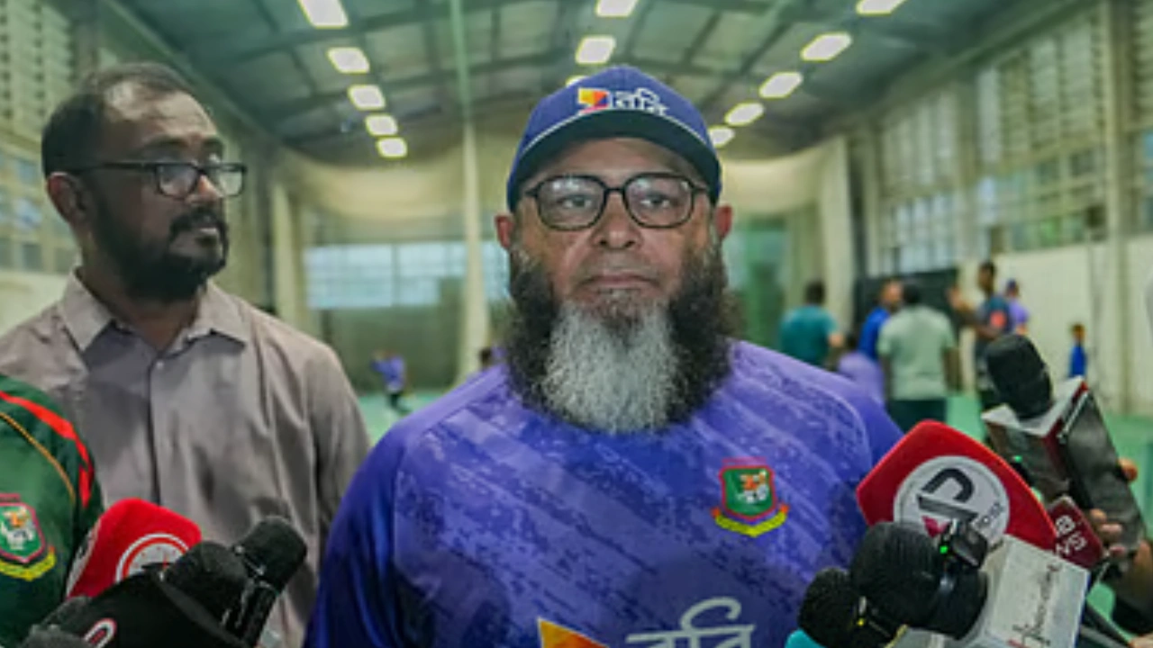mustak ahmed