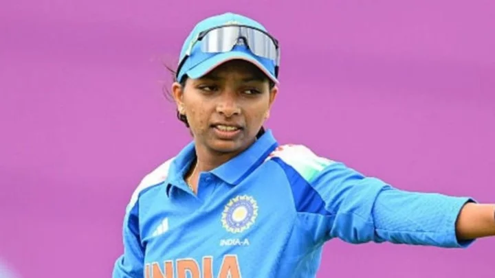 ৩৬৩ তাড়া করে ইতিহাস ভারতের মেয়েদের