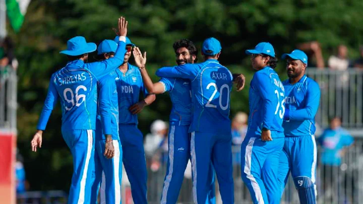 লঙ্কানদের ৪৫ রানে গুটিয়ে ফাইনালে ভারত, সামনে পাকিস্তান