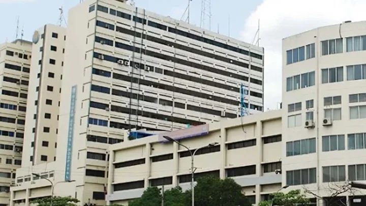 বারডেম হাসপাতালের ছাদ থেকে পড়ে যুবক নিহত
