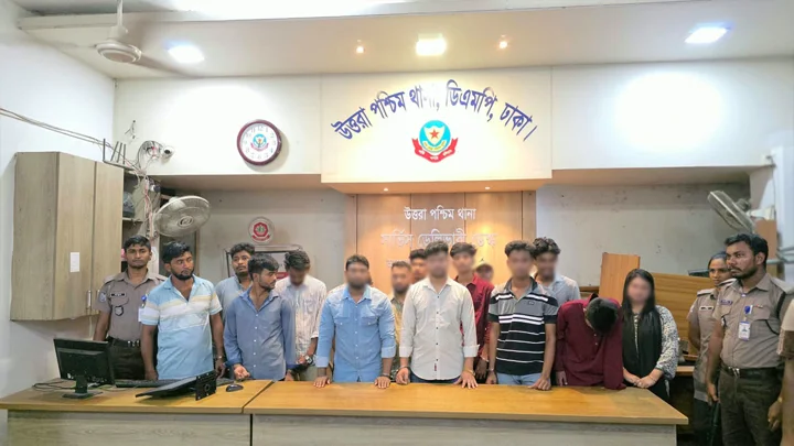 সাবেক এমপির বাসা থেকে আটকদের বিরুদ্ধে সন্ত্রাসবিরোধী আইনে মামলার প্রস্তুতি