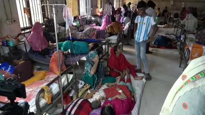 নাটোরে হঠাৎ ডায়রিয়ায় আক্রান্ত হয়ে শতাধিক রোগী হাসপাতালে