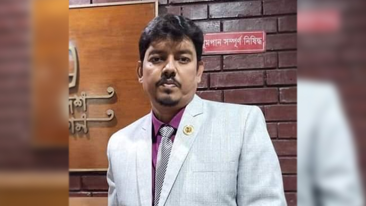 রাবি শিক্ষক সুজনকে ৫ বছরের অব্যাহতি ও পদাবনতি