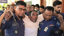 রায় শুনে জ্ঞান হারালেন আওয়ামী লীগ নেতা
