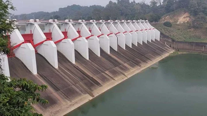 ৮ দিন পর বন্ধ হলো কাপ্তাই বাঁধের সব জলকপাট