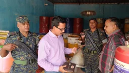 প্রতি পাঁচ লিটার তেলে ২০০ মিলিলিটার কম, ডিলারকে লাখ টাকা জরিমানা