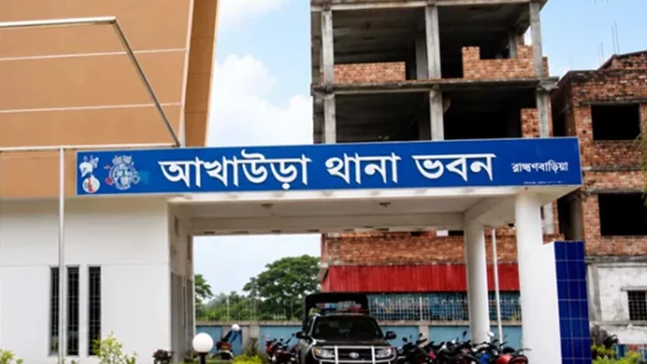 গোপন বৈঠক থেকে যুব মহিলা লীগের ৪ নেত্রী গ্রেপ্তার