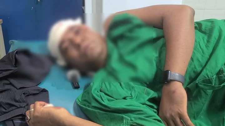 ছাত্রদলের ১০ নেতাকর্মীকে পিটিয়ে হাসপাতালে পাঠাল নিষিদ্ধ ছাত্রলীগ