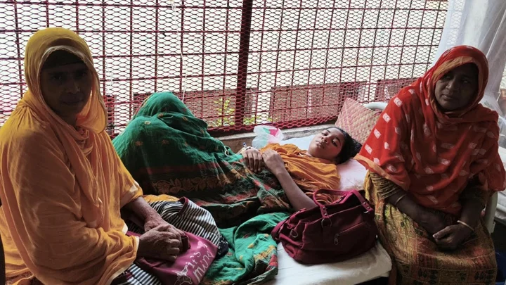 ডেঙ্গু নিয়ে হাসপাতালে সুরমা, অনিশ্চিত জেডিসি পরীক্ষা