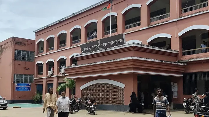 ভোলায় স্ত্রীকে হত্যার পর লাশ পোড়ানোর দায়ে স্বামীর মৃত্যুদণ্ড