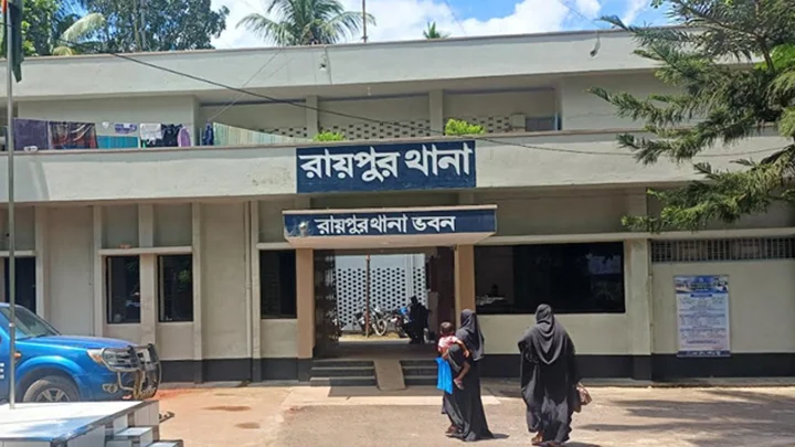 গৃহবধূকে নৌকায় নিয়ে ধর্ষণের অভিযোগ দুই ভাইয়ের বিরুদ্ধে