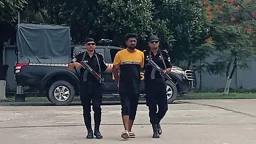 অস্ত্র-গোলাবারুদসহ খুলনার আলোচিত ‘শুটার আরমান’ গ্রেপ্তার