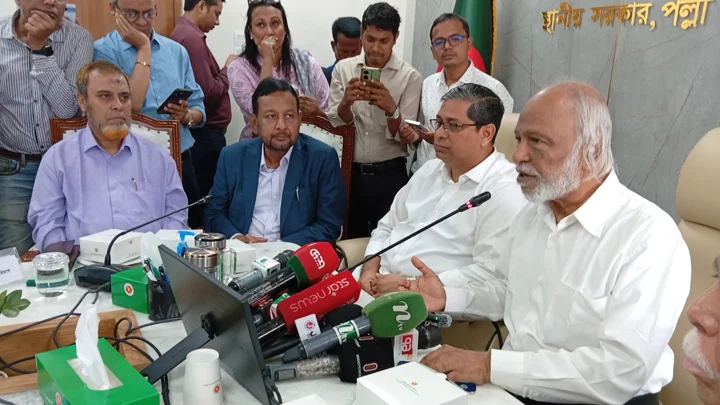 Local govt elections to be held in five phases: Moyeen Khan