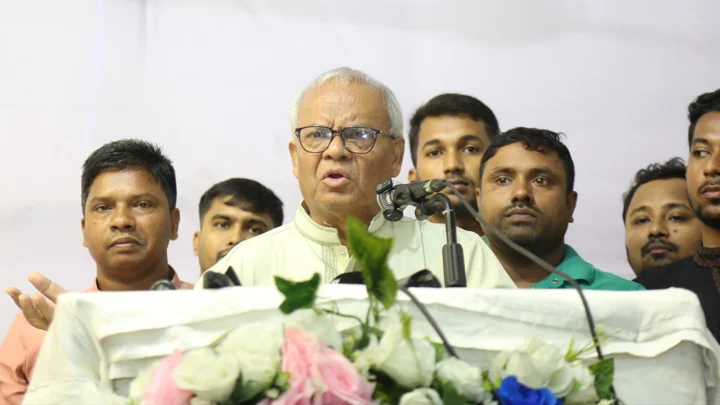 তারেক রহমানকে বন্দি করে জাতীয়তাবাদী রাজনীতিকে দুর্বল করার চক্রান্ত হয়েছিল: রিজভী