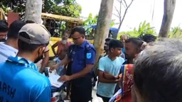 আকিকার মাংস দেওয়ার প্রলোভনে নারীর স্বর্ণালংকার ছিনতাইয়ের চেষ্টা