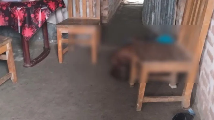 নিজ ঘরে তিন দিন পড়ে ছিল বৃদ্ধের মরদেহ