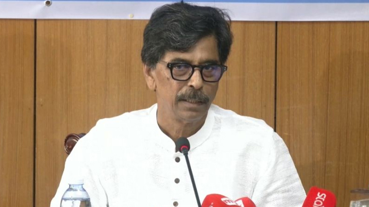 সারের কোনো ঘাটতি নেই, সংকট তৈরি পরিকল্পিত ষড়যন্ত্র: কৃষিমন্ত্রী