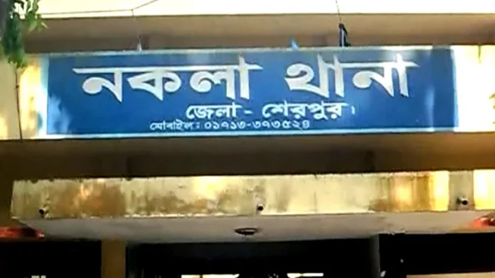 ডুবতে থাকা শিশুকে বাঁচাতে দুই বোনের ঝাঁপ, প্রাণ গেল একজনের