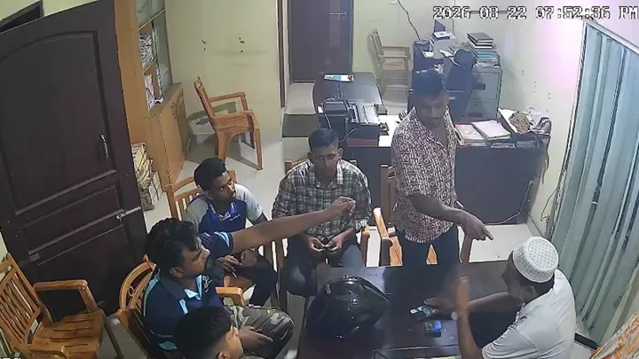 বিএনপি কর্মীকে চাঁদা না দেওয়ায় মানসিক নির্যাতন, অফিসেই প্রাণ গেল ম্যানেজারের