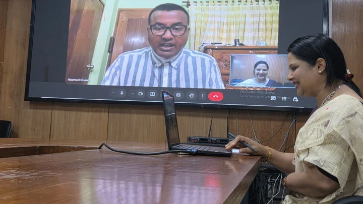 হ্যালো ডিসি’তে এখন সেবা পাচ্ছেন প্রবাসীরাও