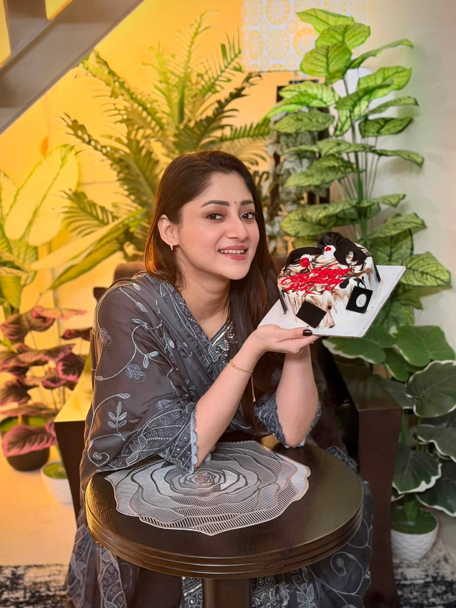 পূজা চেরী