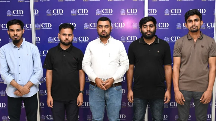 সৌদি আরবে চাকরির প্রলোভনে প্রতারণা: মানবপাচার চক্রের ৫ সদস্য গ্রেপ্তার