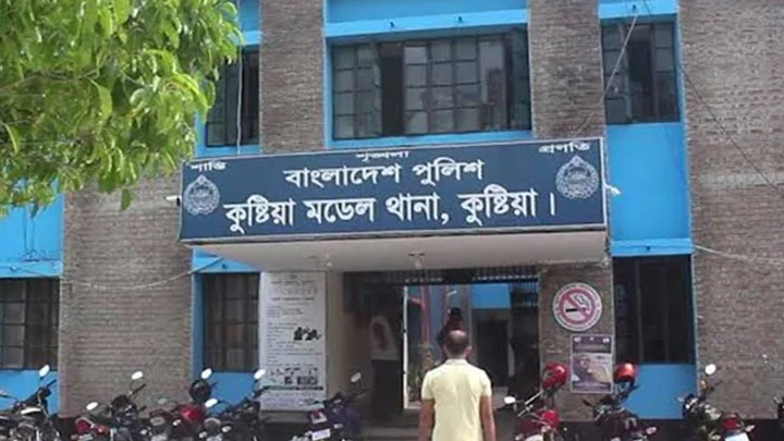 কুষ্টিয়ায় লিফটের ফাঁকে পড়ে প্রাণ গেল যুবকের