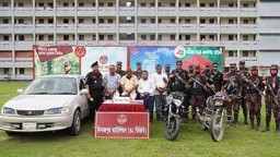 দিনাজপুরে সাপের বিষসহ ৩৮ কোটি টাকার মালামাল উদ্ধার