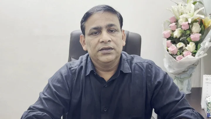 মনে হয়েছিল আর পরিবারের কাছে ফেরা হবে না: খোকন তালুকদার