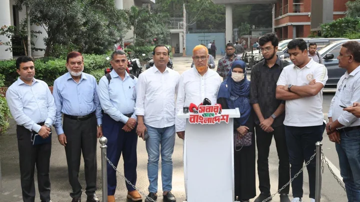 প্রধানমন্ত্রীর সঙ্গে সাক্ষাৎ করলেন আবরার ফাহাদের পরিবারের সদস্যরা