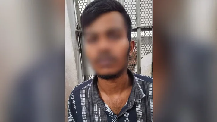 যাত্রাবাড়ীতে ছিনতাই হওয়া মোবাইল উদ্ধার, ছিনতাইকারী আটক